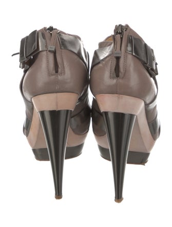 Devi Kroell Leather T-Strap Pumps