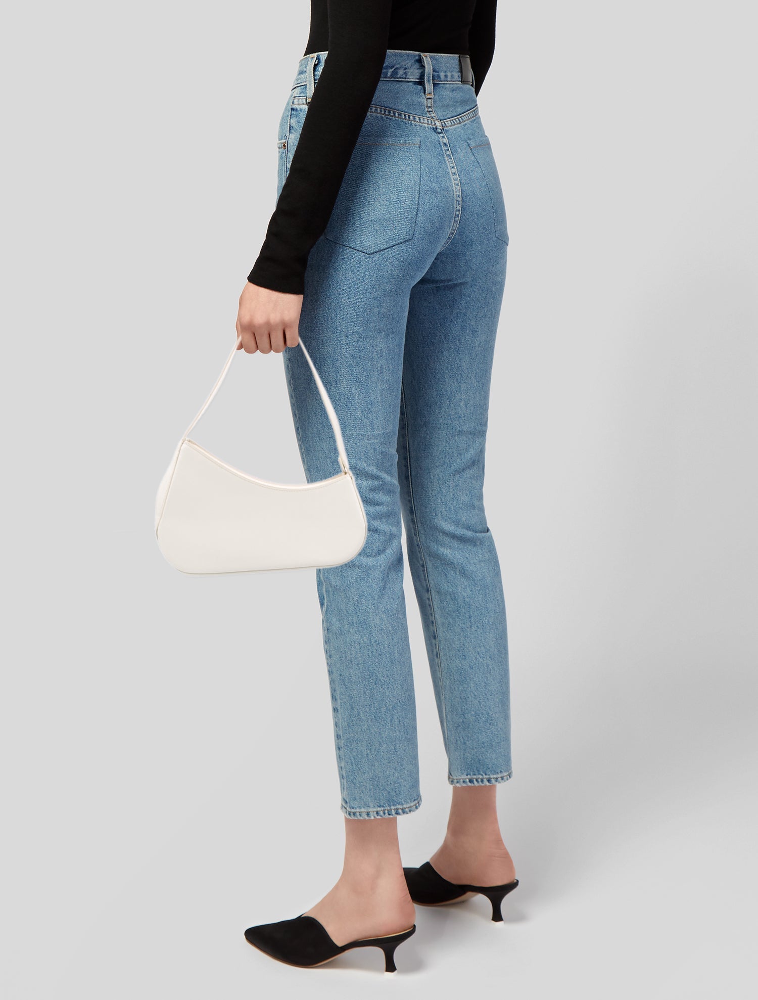 Aupen Leather Shoulder Bag