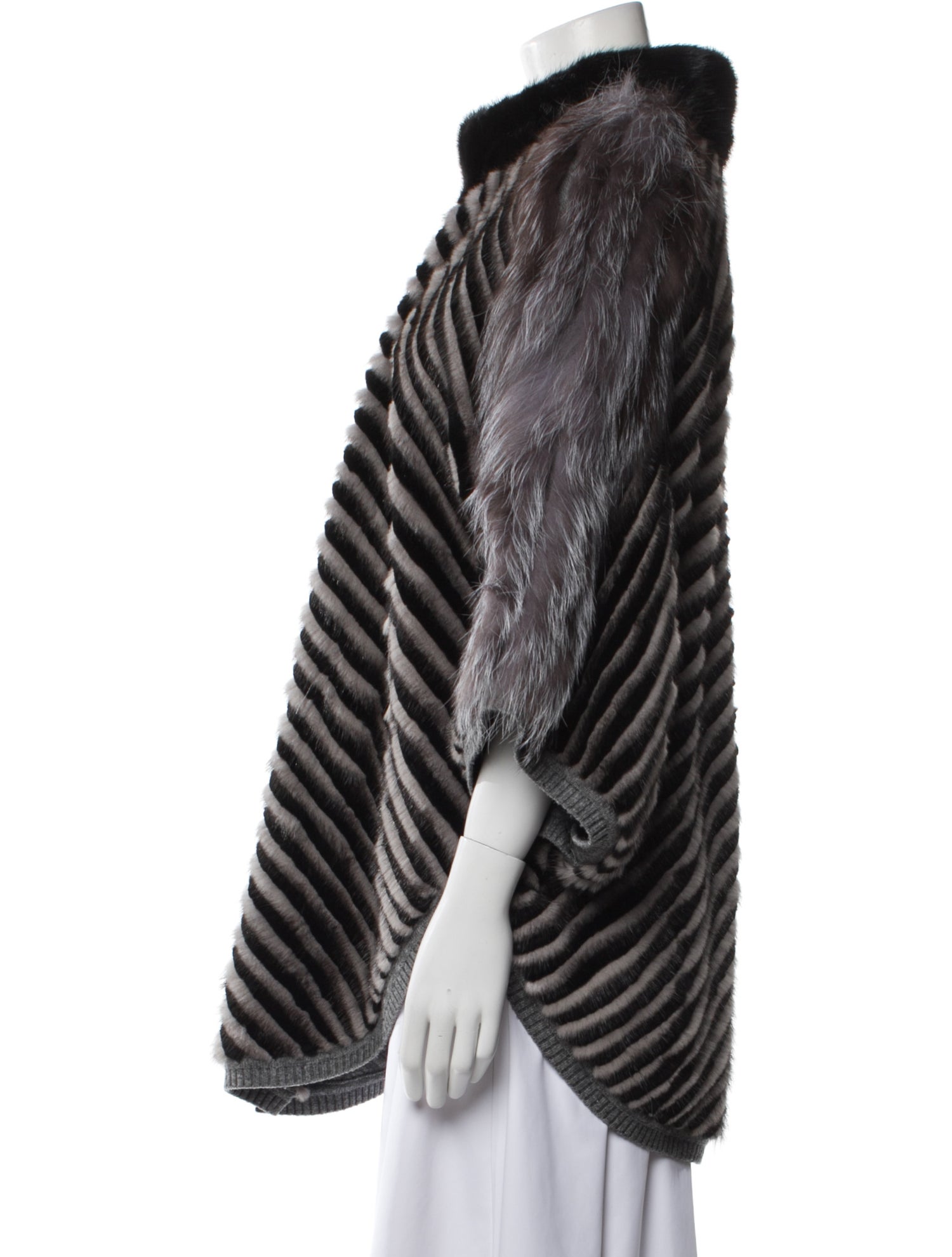 DiOMi Cashmere Animal Print Poncho