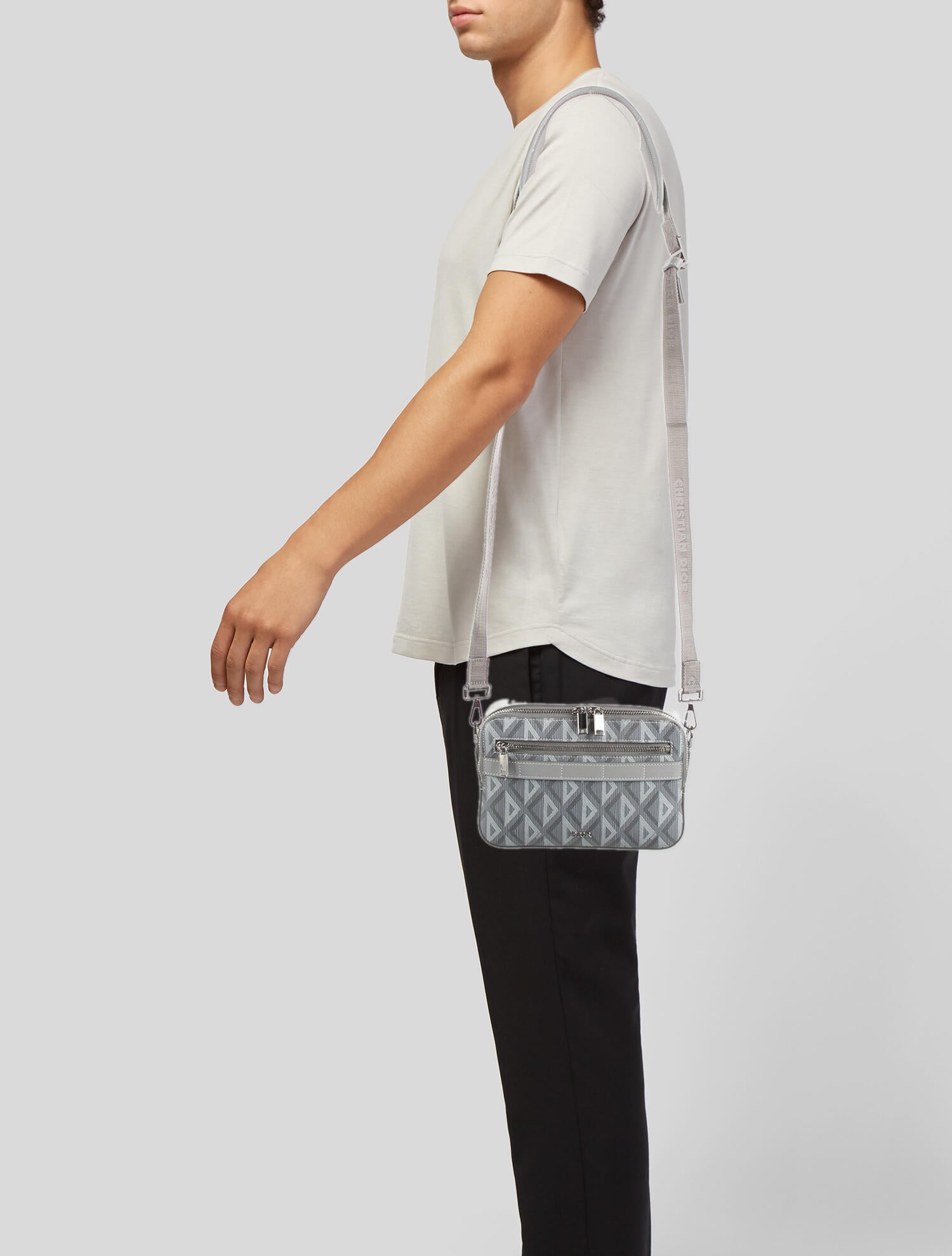 DIOR MEN 2022 CD Diamond Safari Bag w/ Strap - Grey