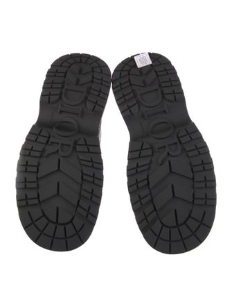 DIOR MEN 2023 Oblique Buffalo Lace-Up Ankle Combat Boots