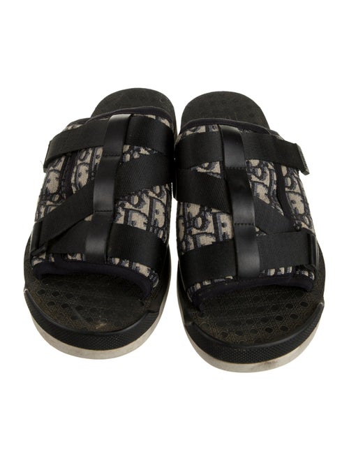 DIOR MEN Cannage Pattern Slides