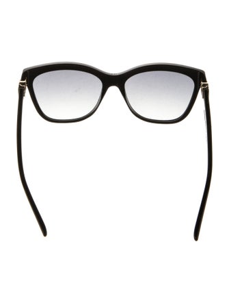 Christian Dior 30 Montaigne Mini Oversize Sunglasses