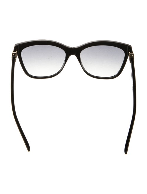 Christian Dior 30 Montaigne Mini Oversize Sunglasses