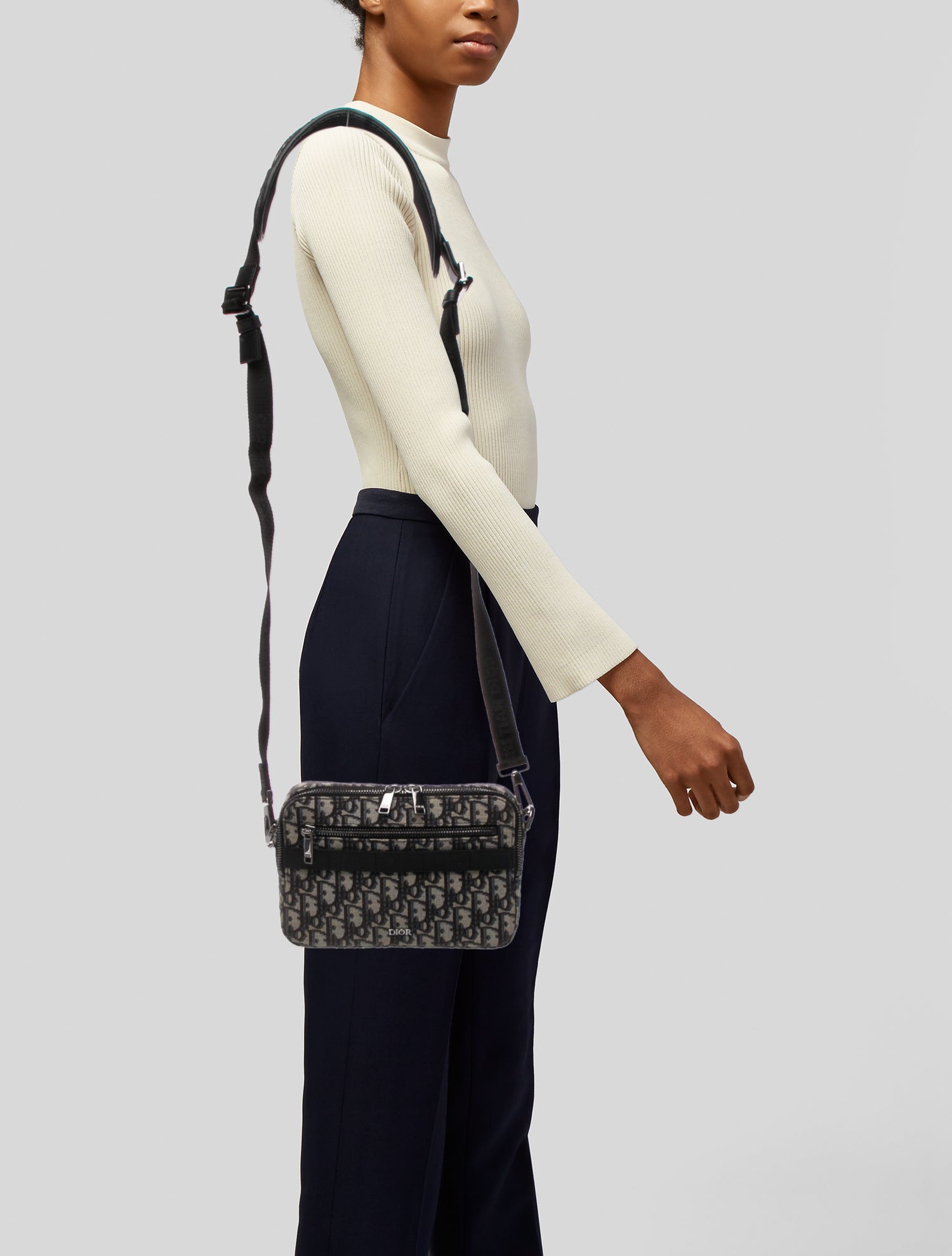 DIOR MEN Oblique Jacquard Crossbody Bag 2023