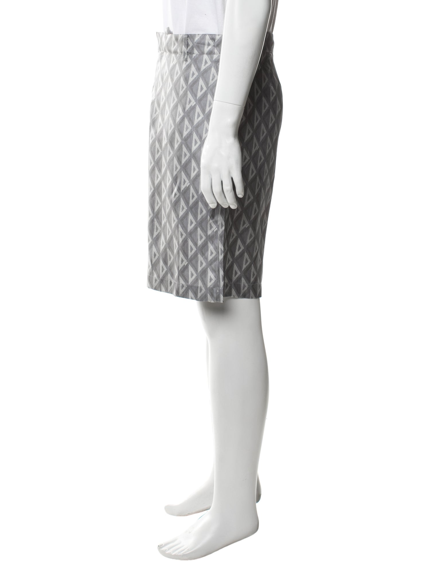 DIOR MEN Cannage Pattern Flat Front Shorts