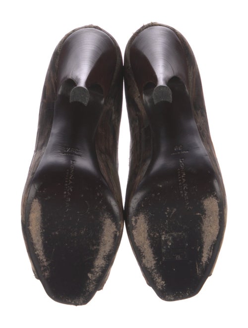 Donna Karan Pumps