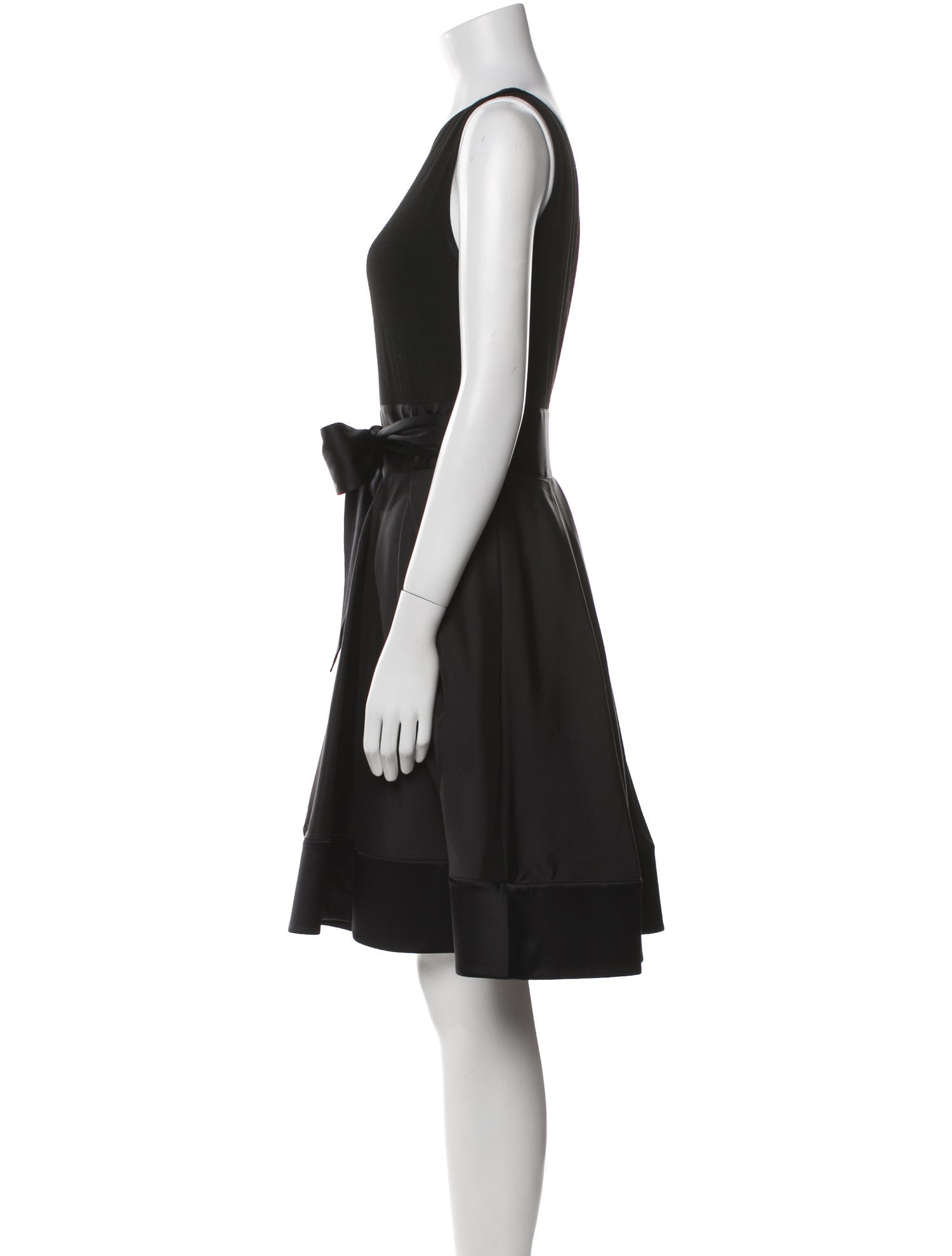 Donna Karan Scoop Neck Knee-Length Dress