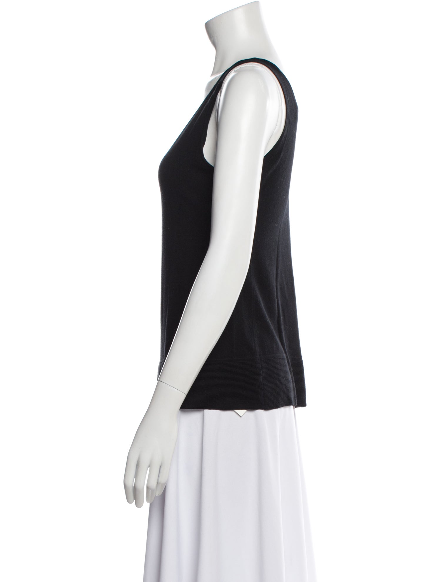 Donna Karan Scoop Neck Sleeveless Top