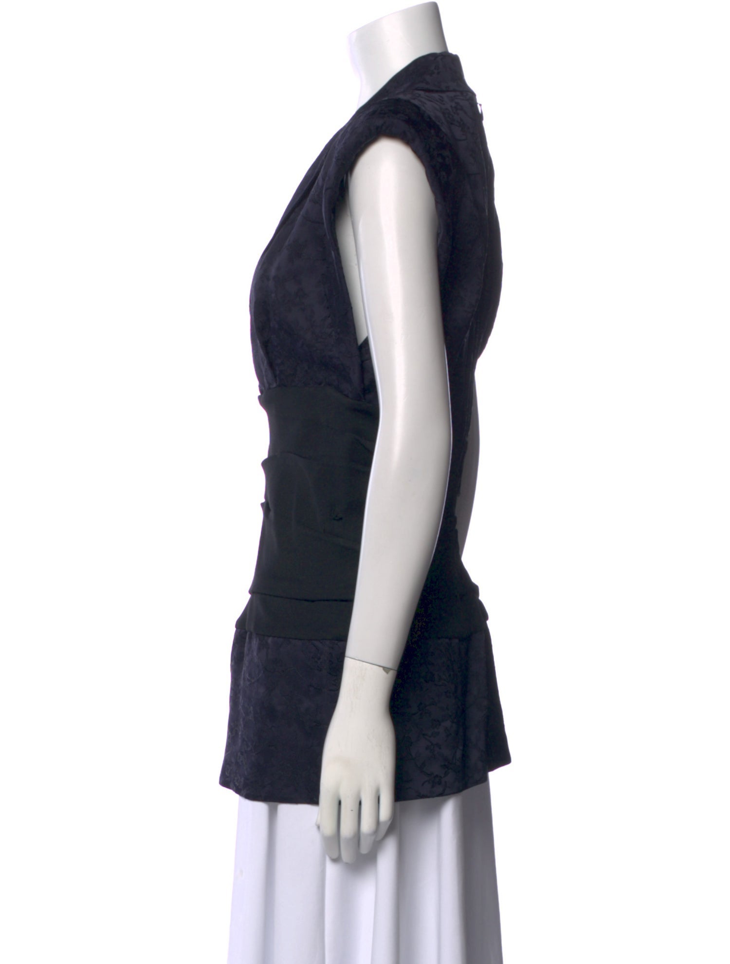 Donna Karan Sleeveless Top