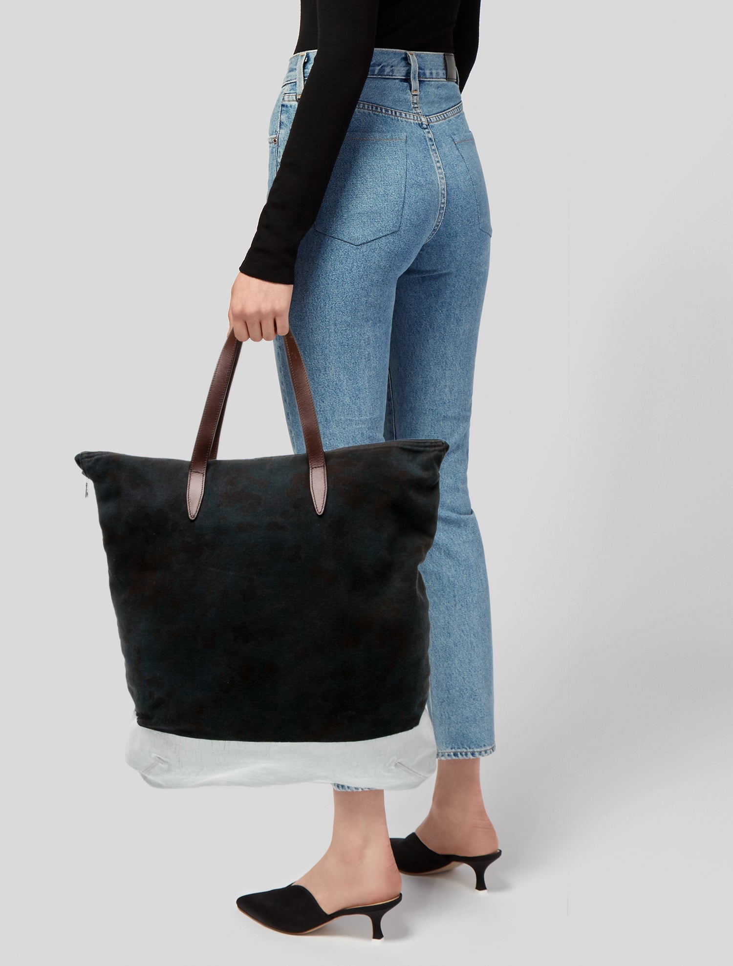 バッグ DRIES VAN NOTEN Large canvas tote Black Large Canvas Tote by Dries Van Noten on Sale