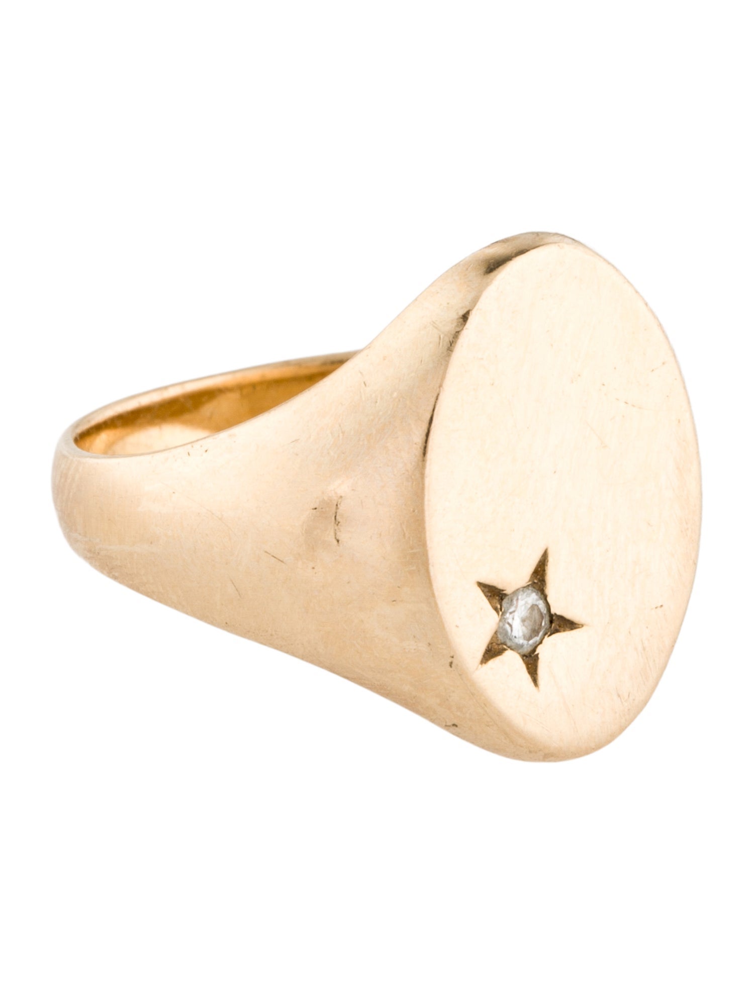DRU. 14K Diamond Classic Star Signet Ring