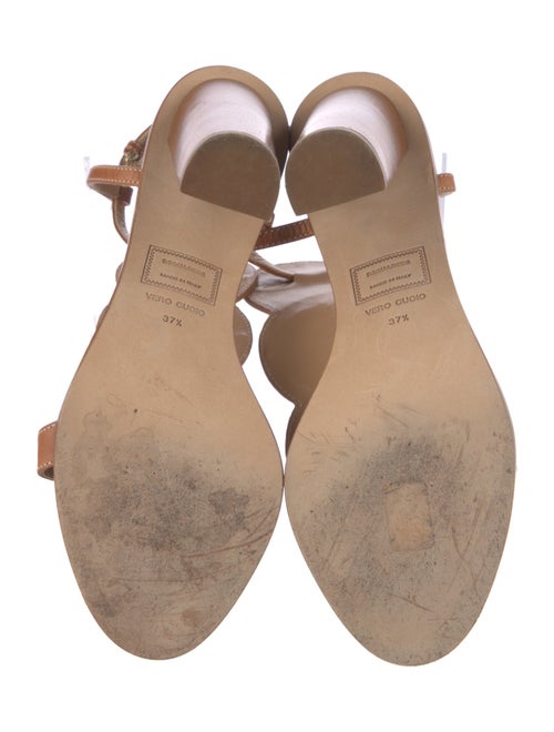Dsquared² Leather T-Strap Sandals