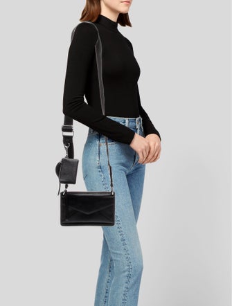 WE-AR4 Leather Messenger Bag