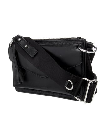 WE-AR4 Leather Messenger Bag