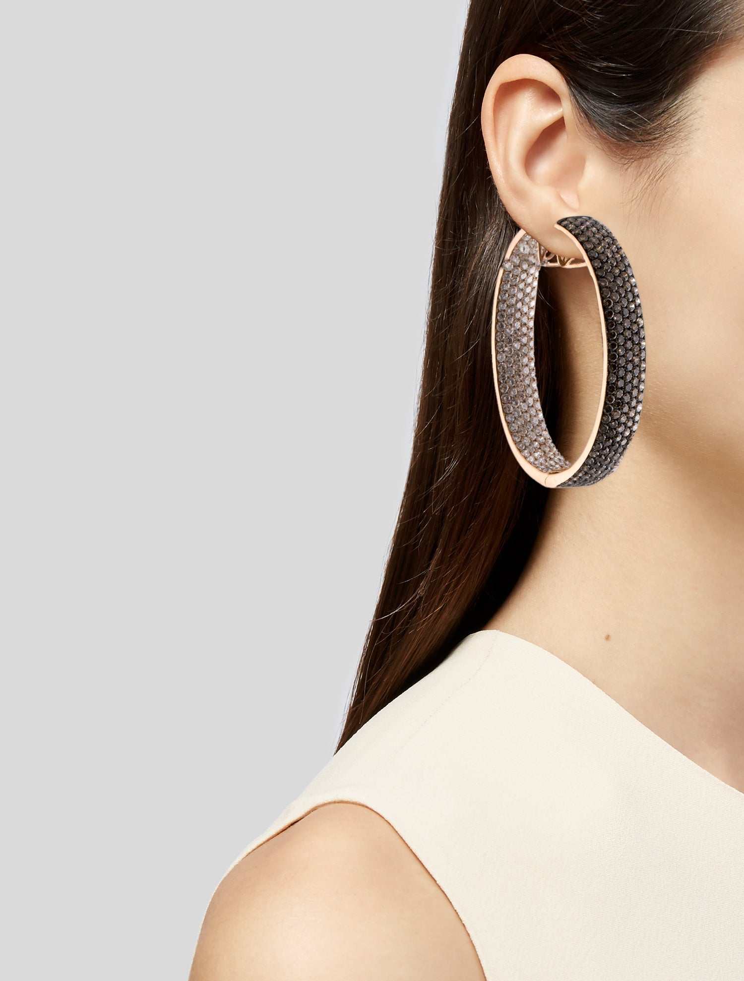 Earrings 18K 30.90ctw Diamond Inside Out Hoop