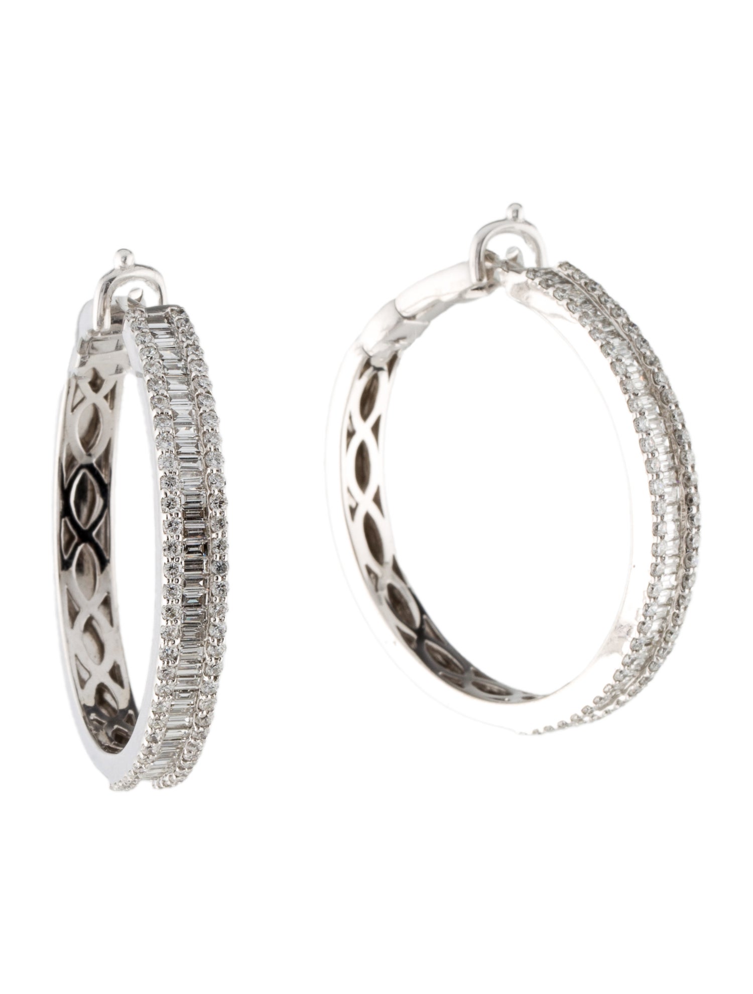 Earrings 18K 3.21ctw Diamond Hoop
