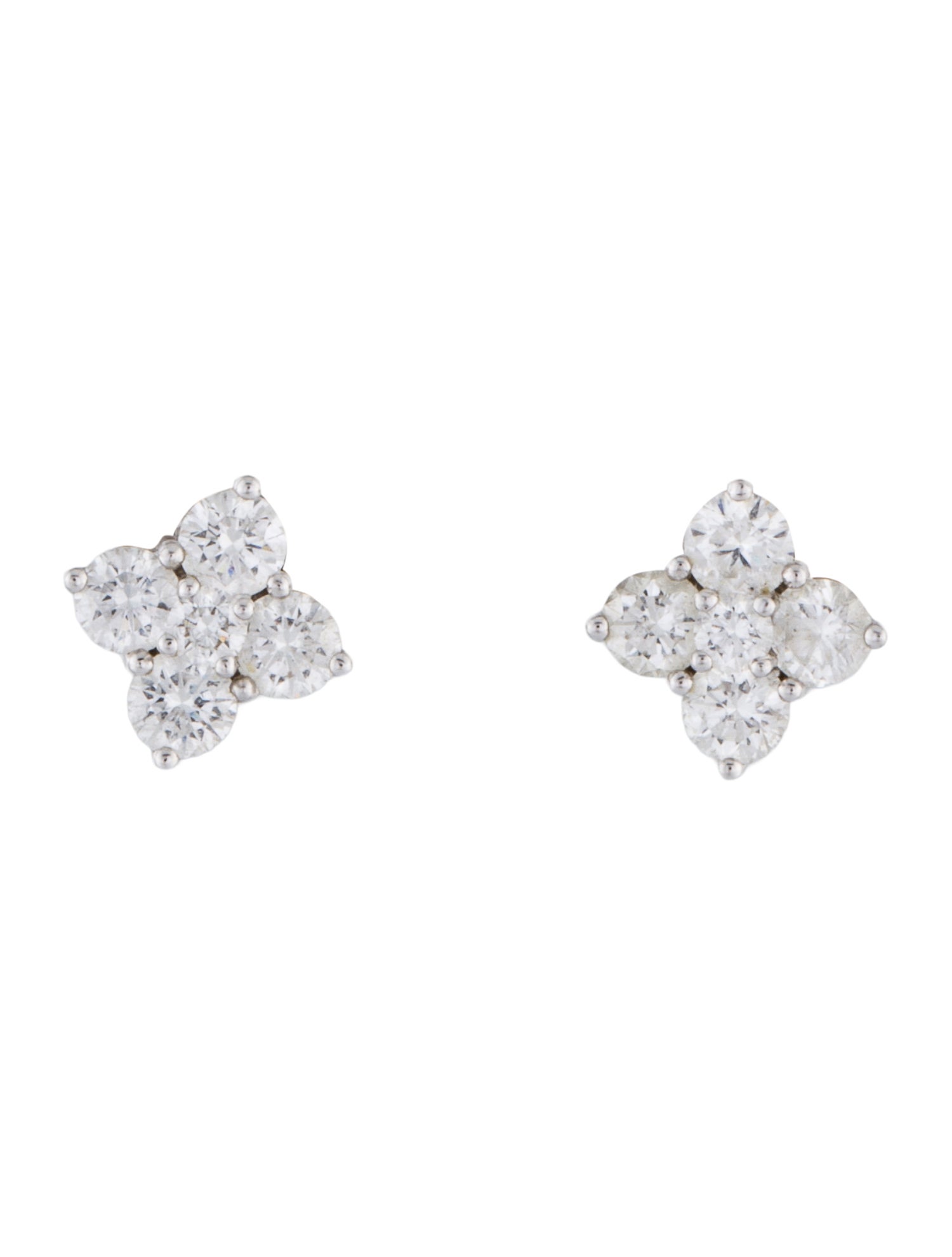 Earrings Chow Tai Fook 18K Diamond Stud