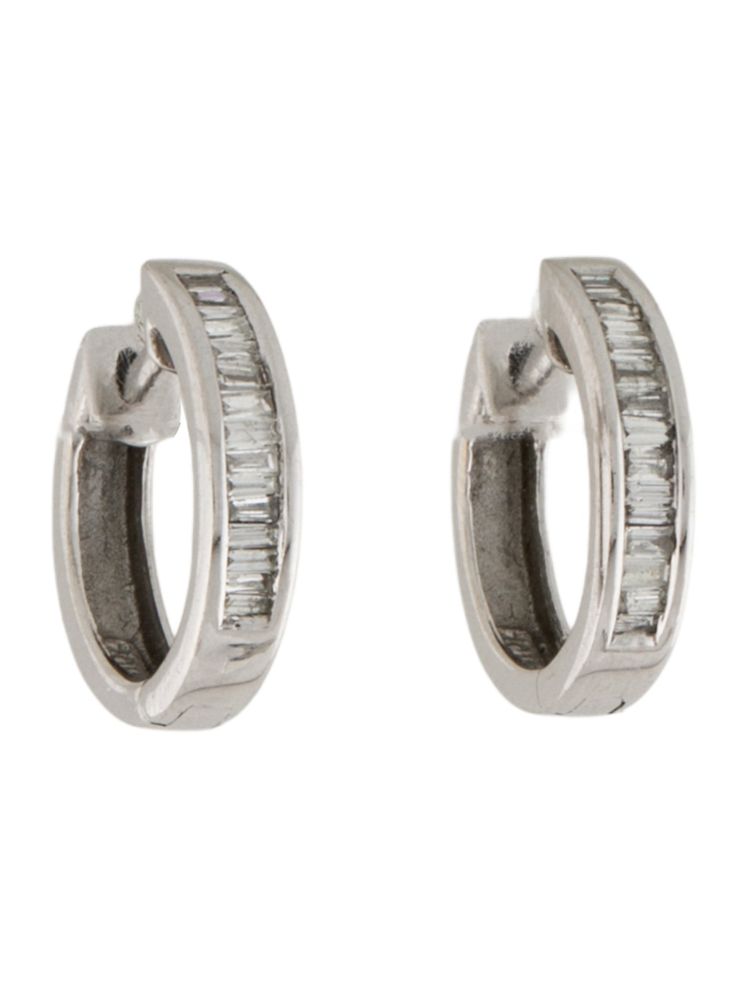 Earrings 10K Diamond Huggie