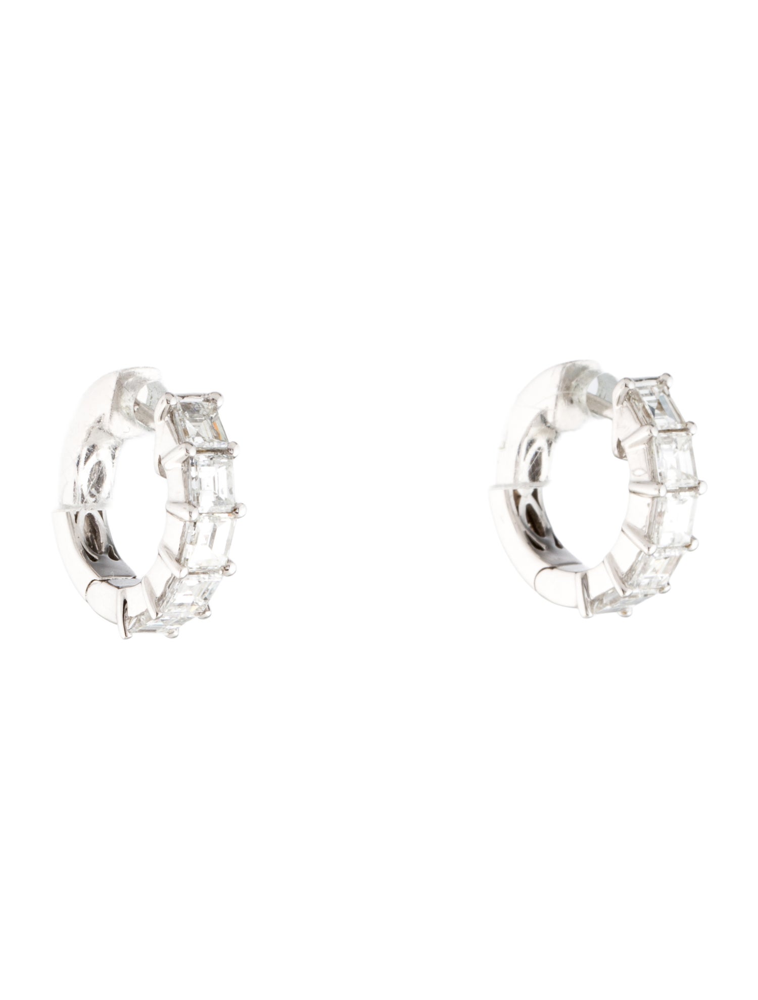 Earrings 18K 1.91ctw Diamond Huggie Hoop