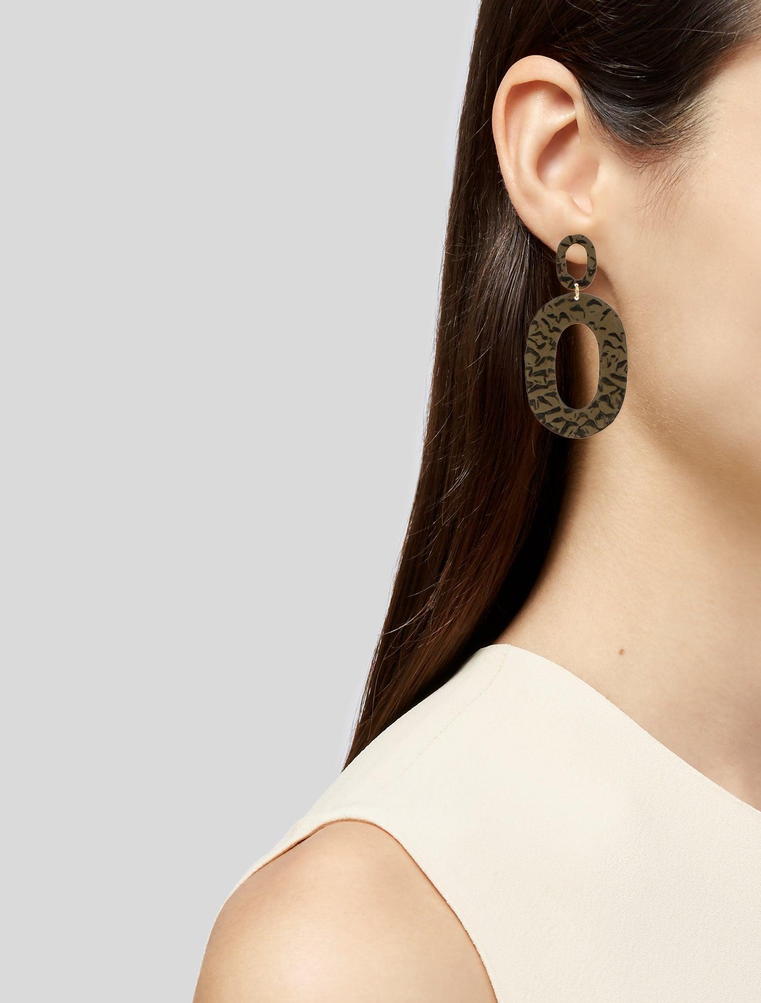 Earrings 14K Oval Hammered Drop