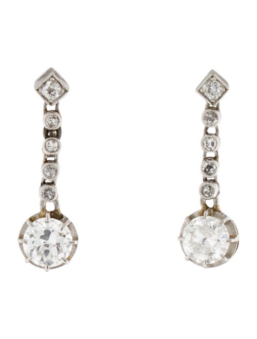 18K 1.10ctw Diamond Drop Earrings white