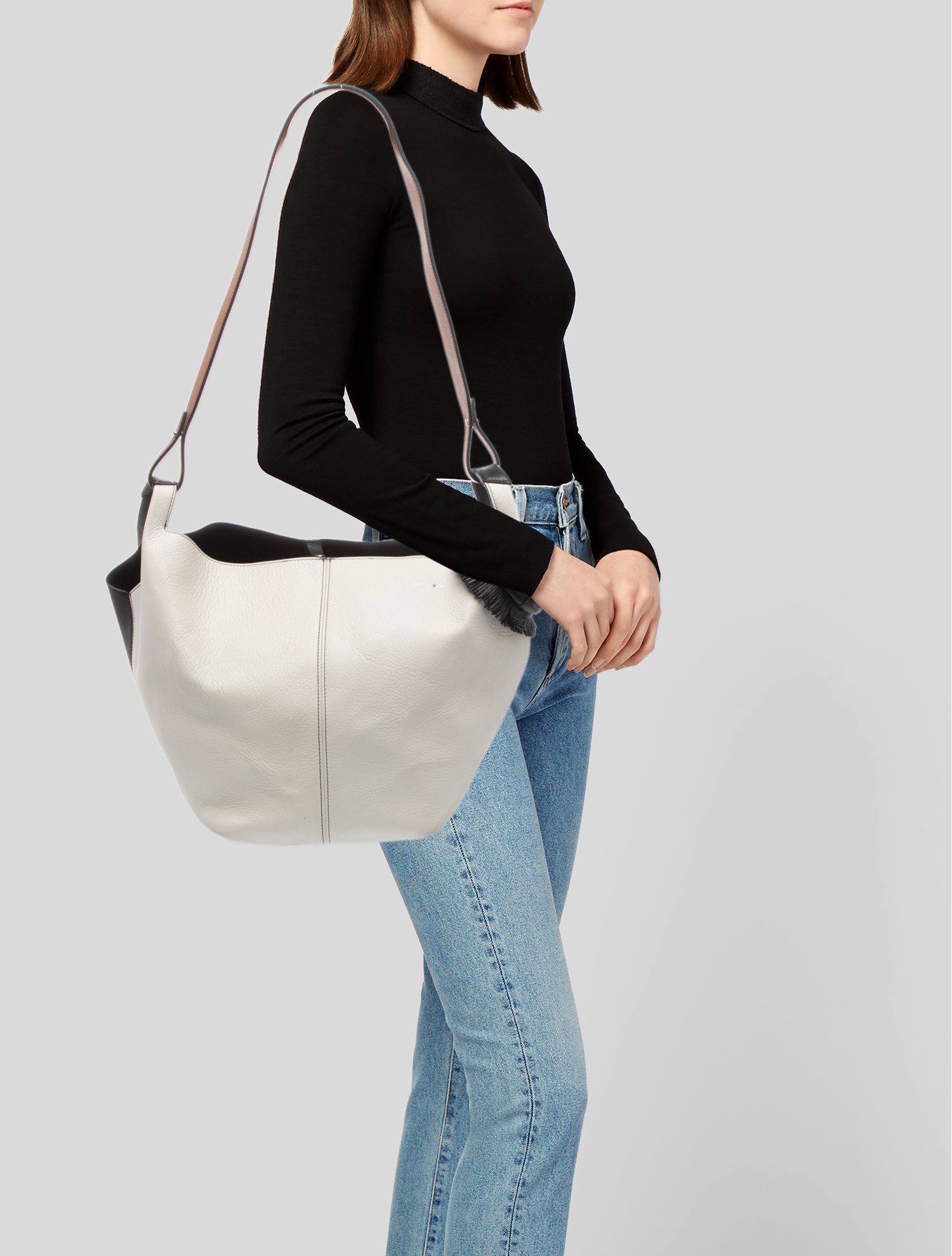 Elena Ghisellini Leather Messenger Bag