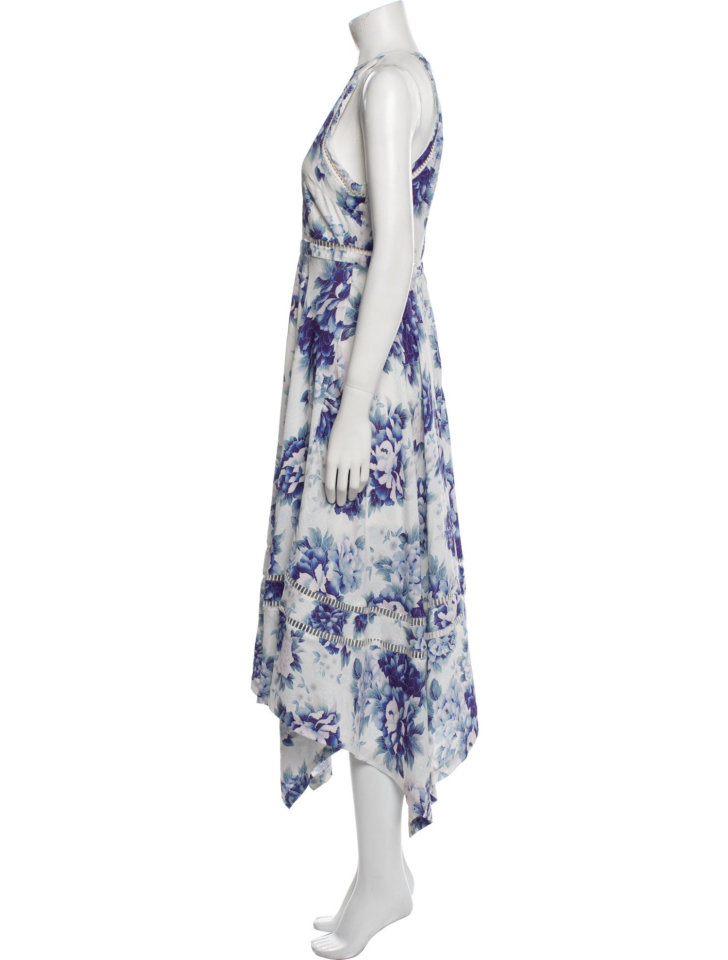 Elliatt Floral Print Midi Length Dress