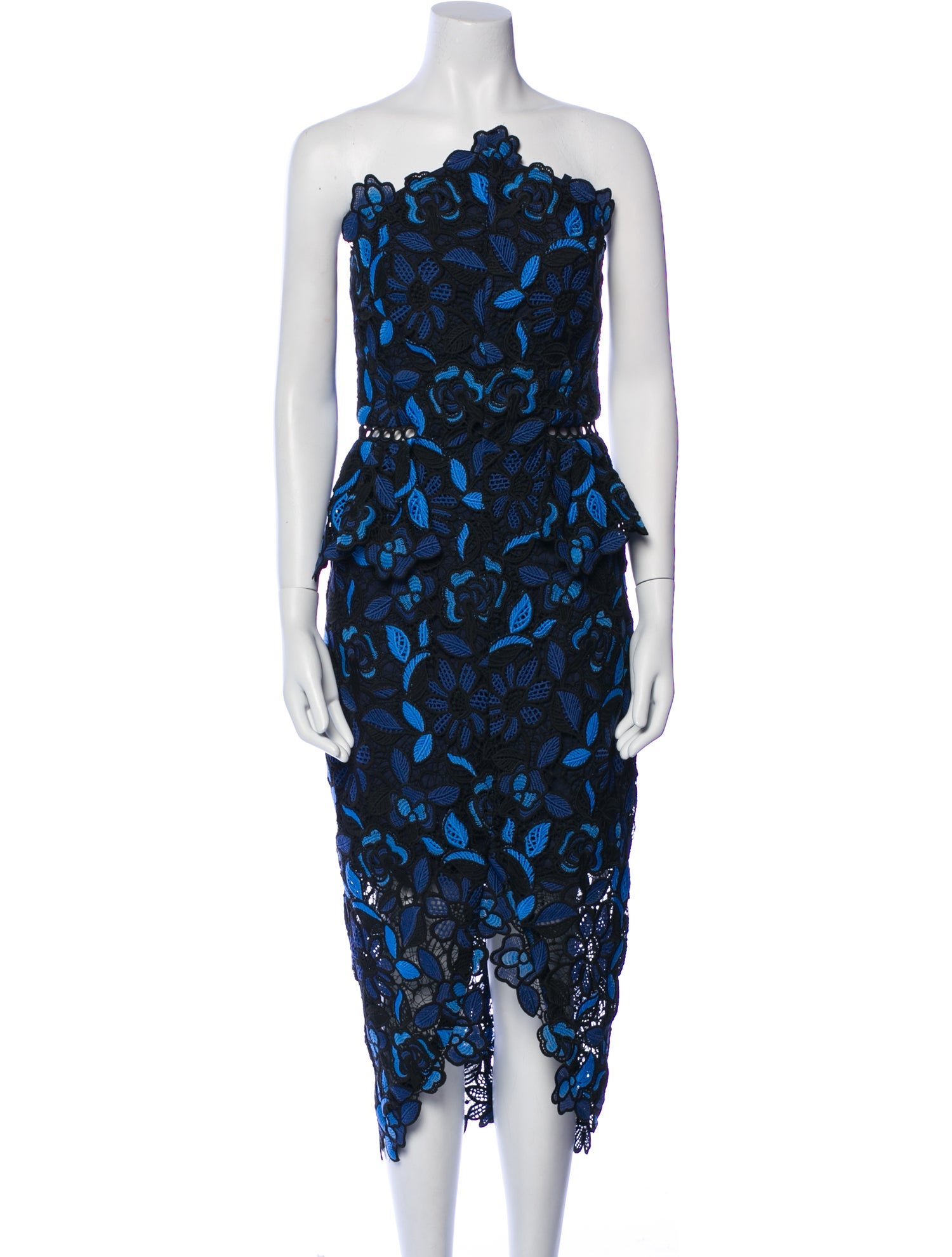 Elliatt Lace Pattern Midi Length Dress