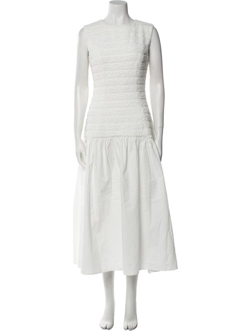 Elliatt Bateau Neckline Midi Length Dress