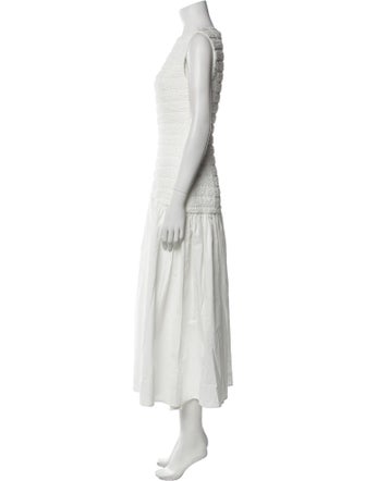 Elliatt Bateau Neckline Midi Length Dress