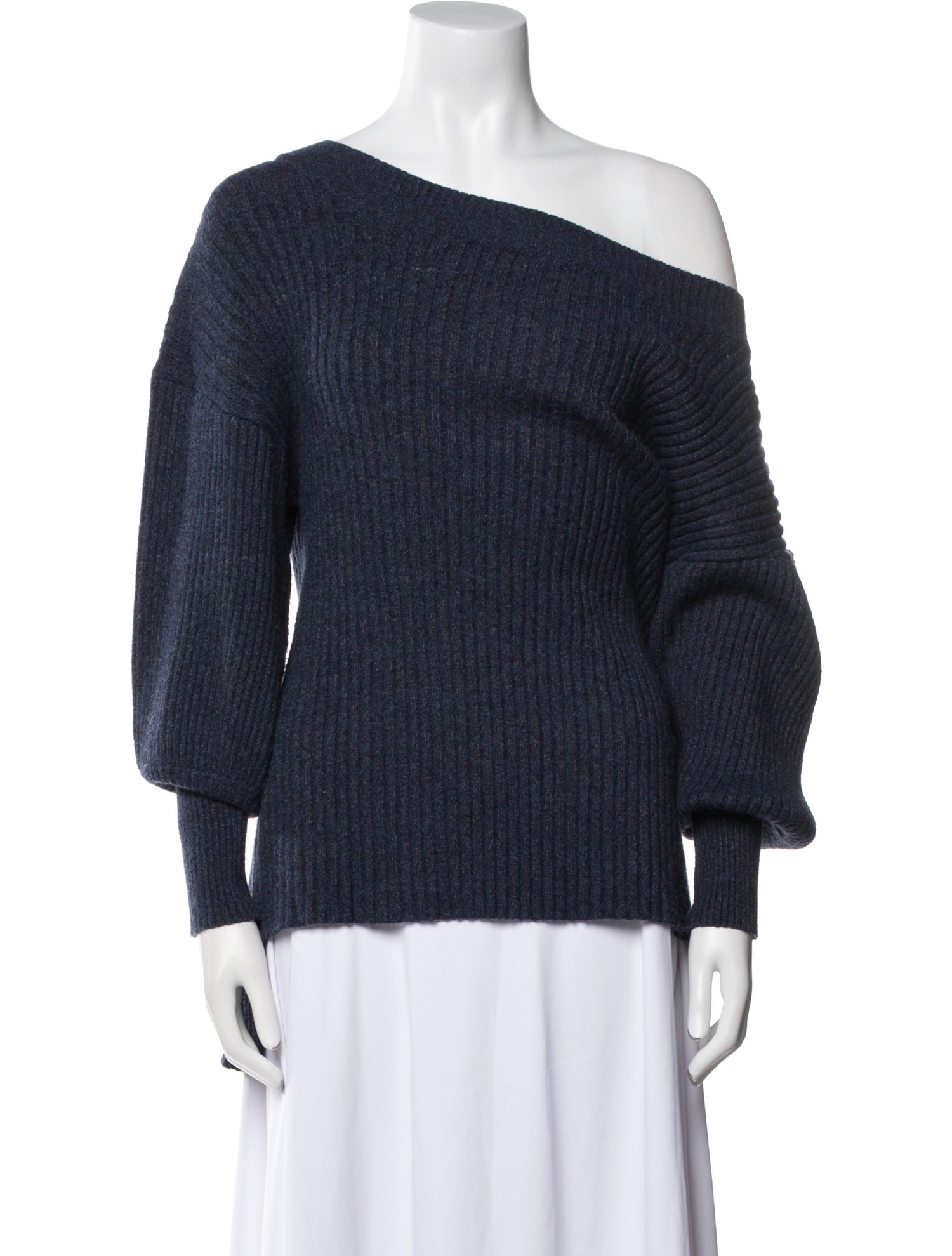 Elliatt Bateau Neckline Sweater
