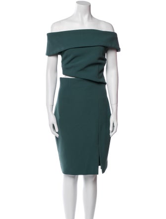 Elliatt Off-The-Shoulder Knee-Length Dress