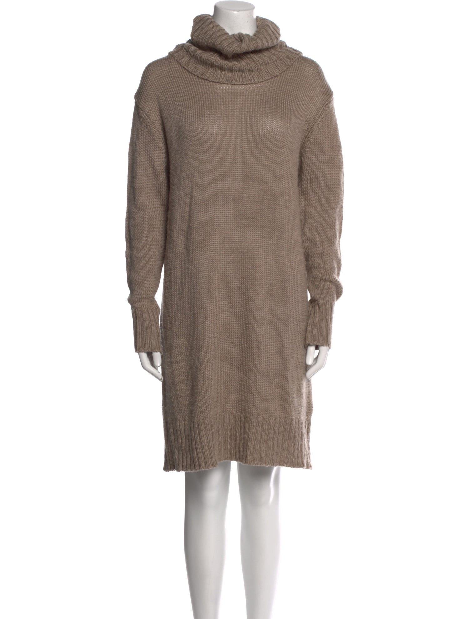 Elliatt Turtleneck Sweater