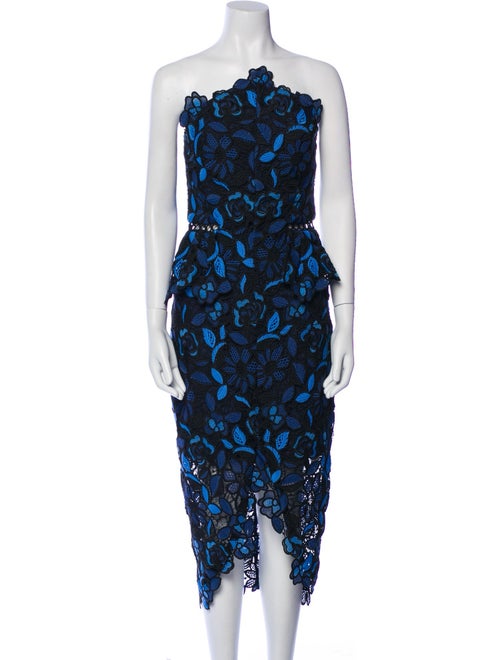 Elliatt Lace Pattern Midi Length Dress