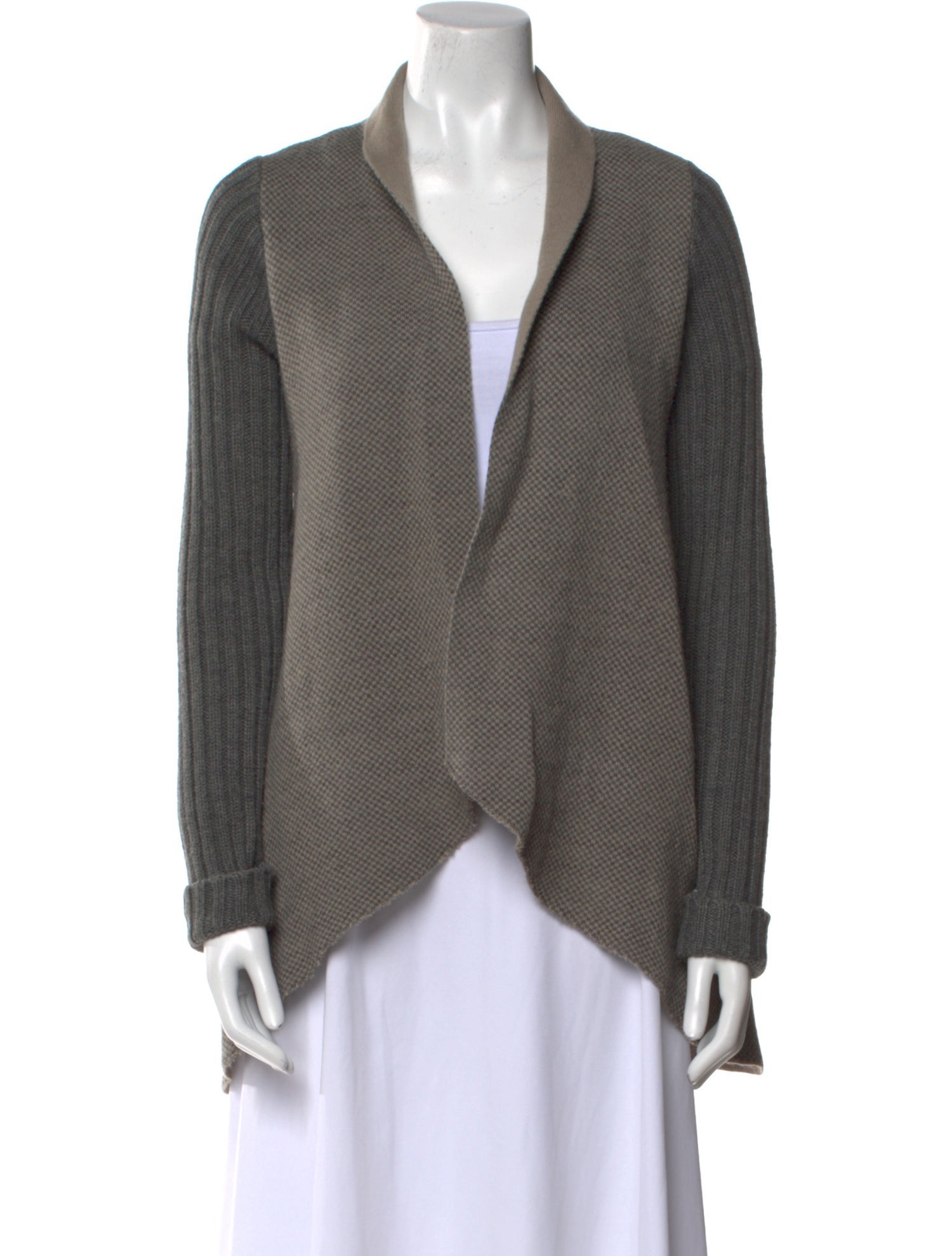 Elliatt V-Neck Sweater