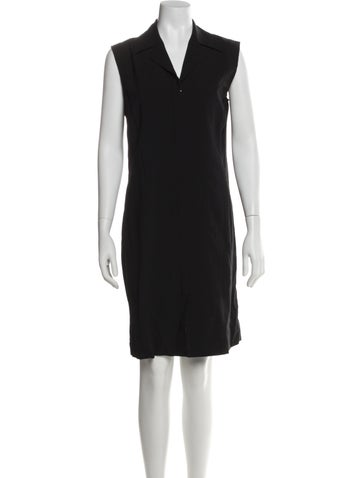 Pre-owned Emanuel Ungaro V-neck Knee-length Dress In Black