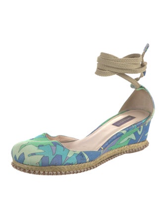 Emilio Pucci Canvas Printed D'Orsay Pumps