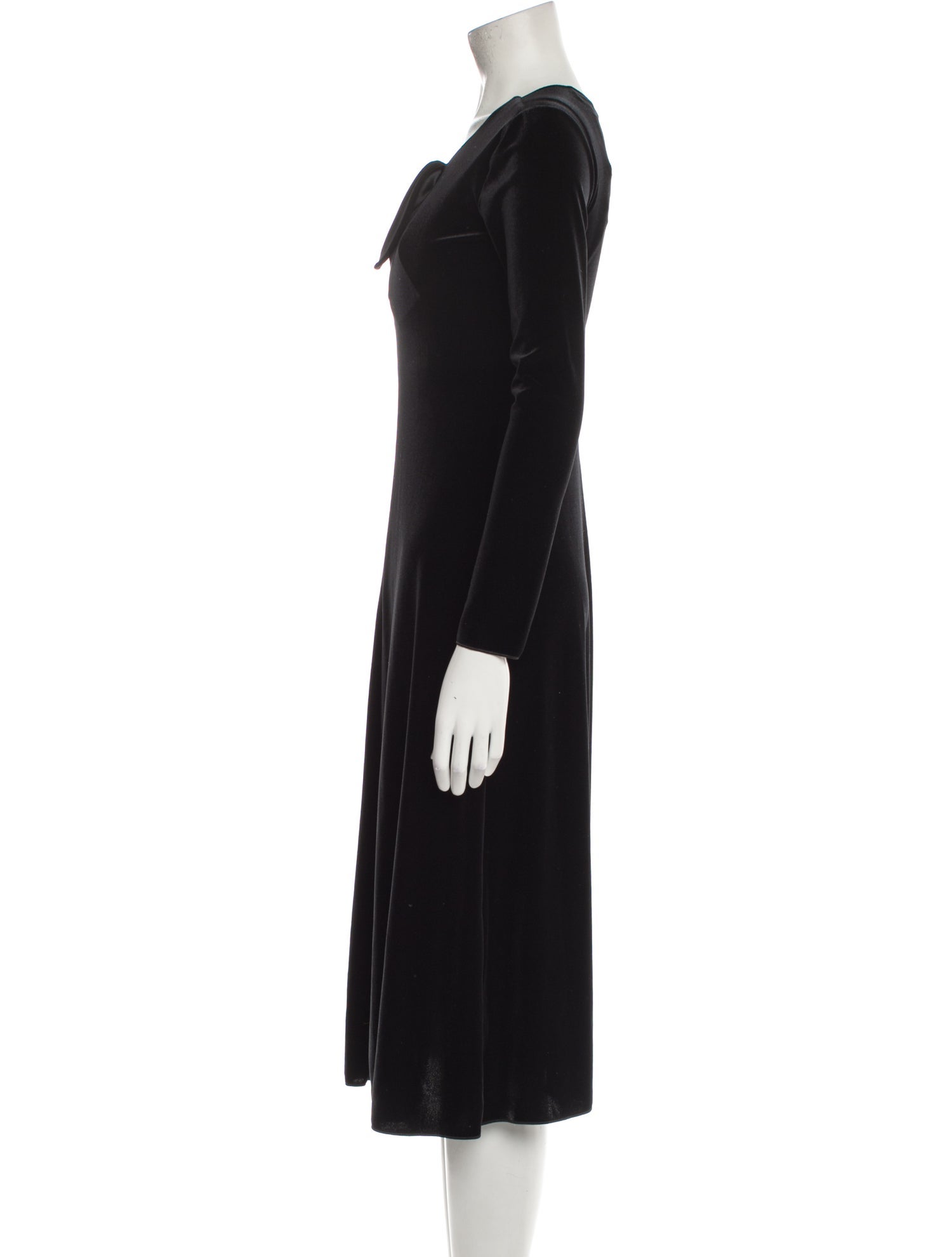 Emporio Armani Scoop Neck Midi Length Dress w/ Tags - Black Dresses,  Clothing - EMP52160 | The RealReal