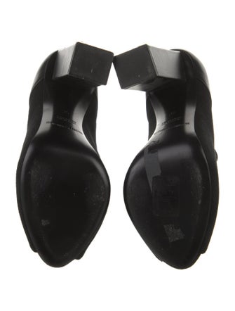 Emporio Armani Leather Pumps