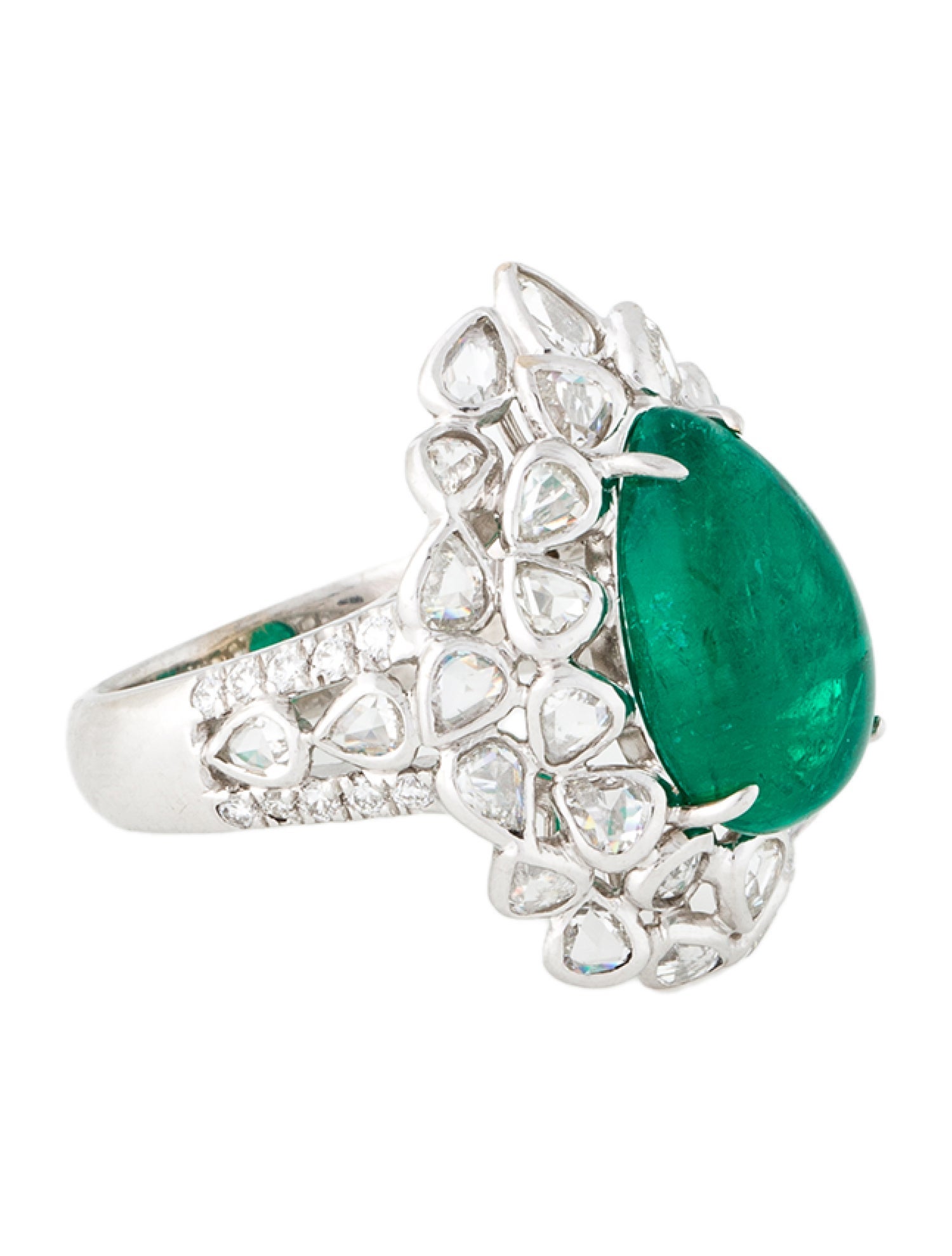 Emsaru 18K 4.88ct Emerald & Diamond Cocktail Ring