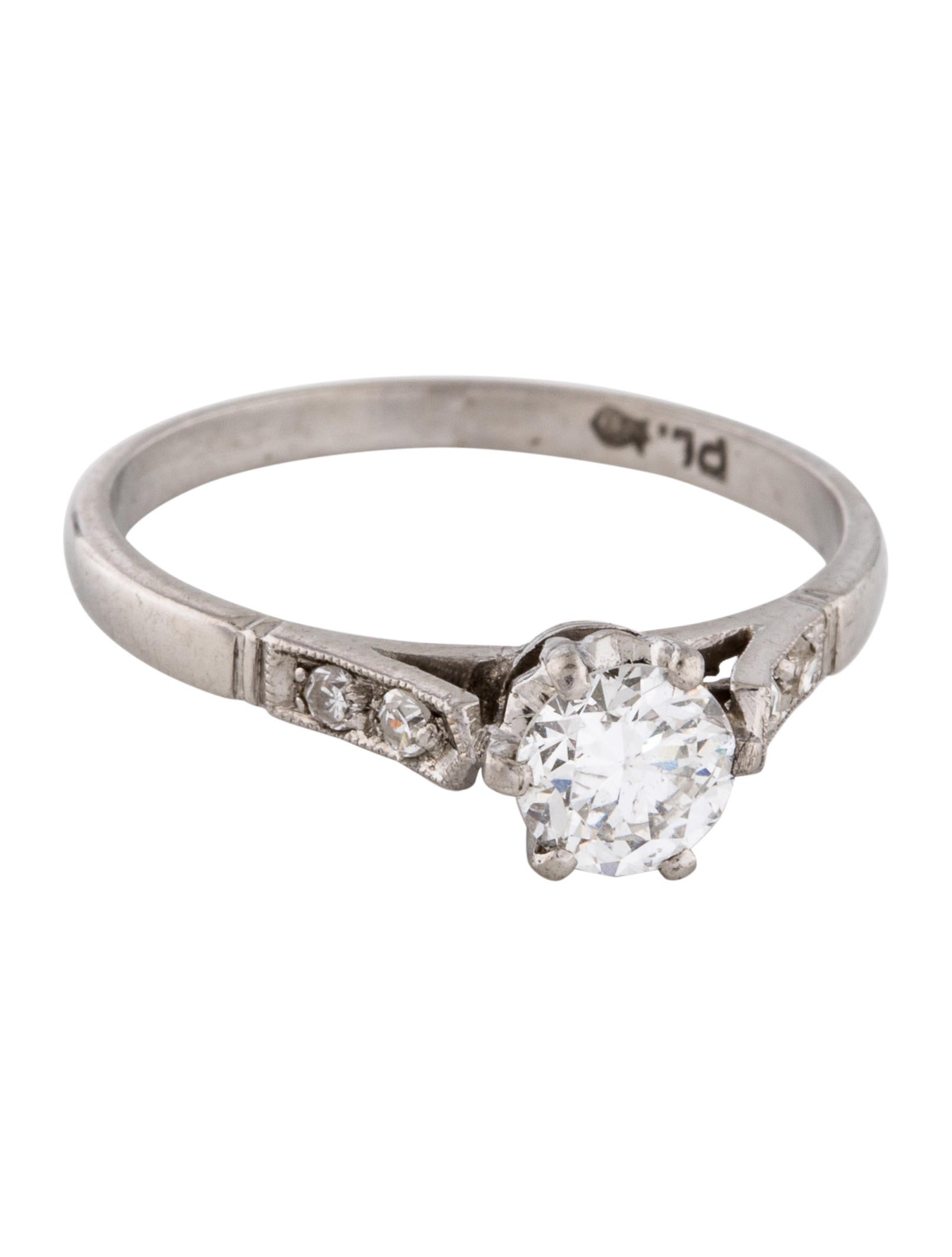 Engagement Ring Platinum Diamond