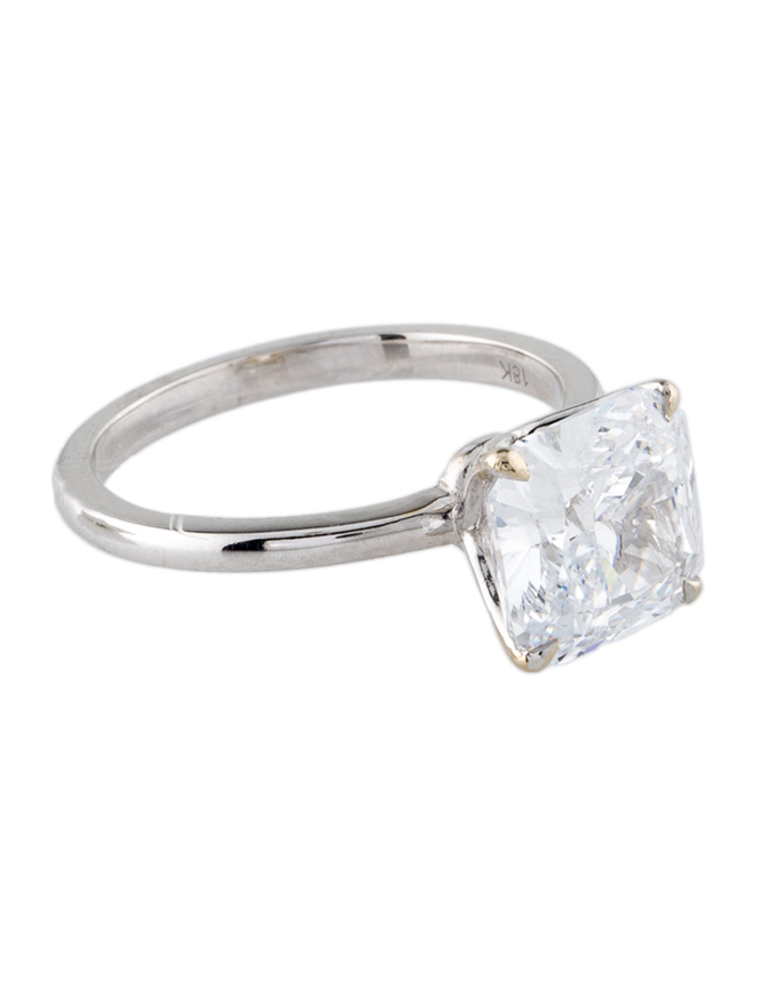 Engagement Ring 3.26ct Lab-Grown Diamond