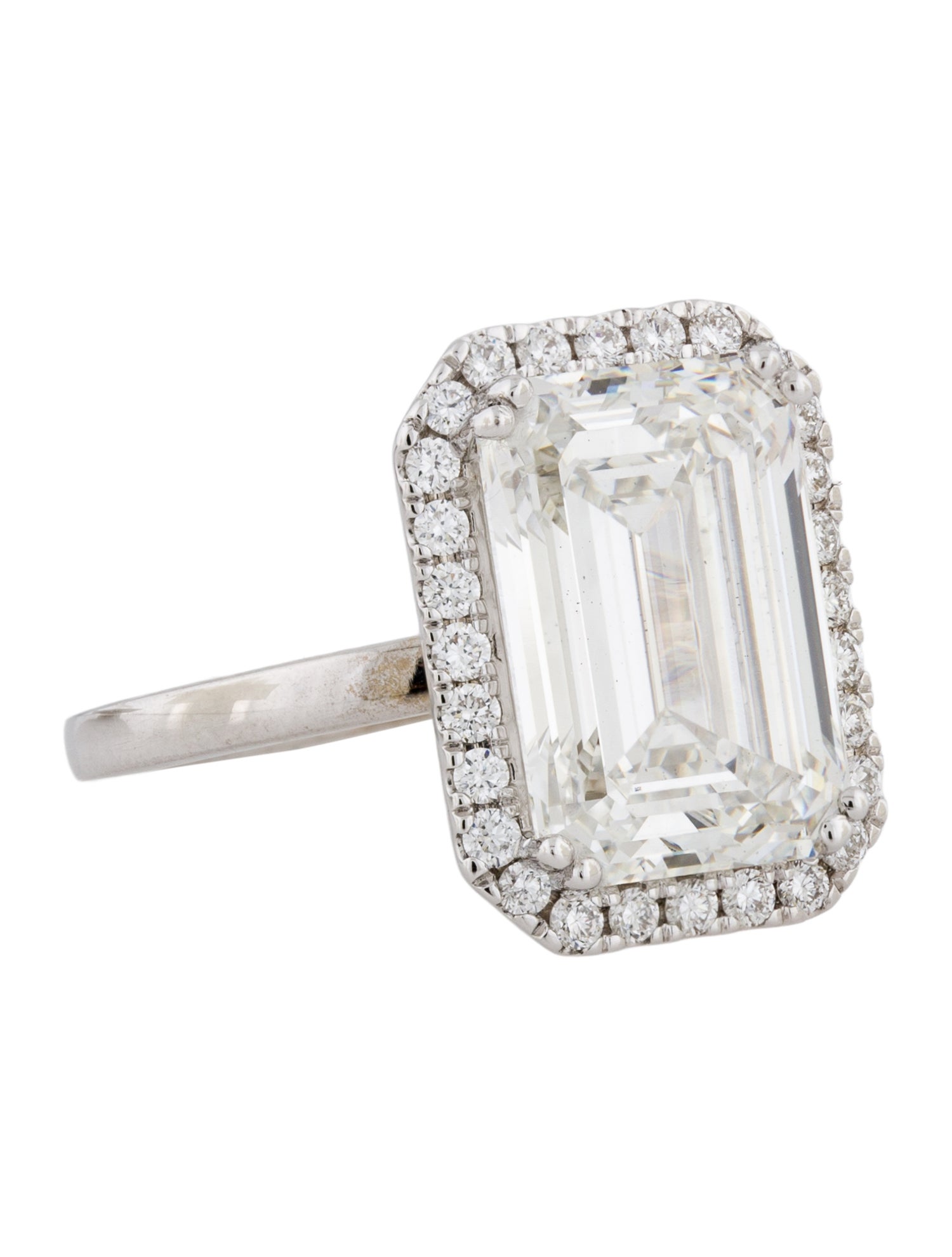 Engagement Ring 7.92ct Lab-Grown Diamond Halo Engagement Ring