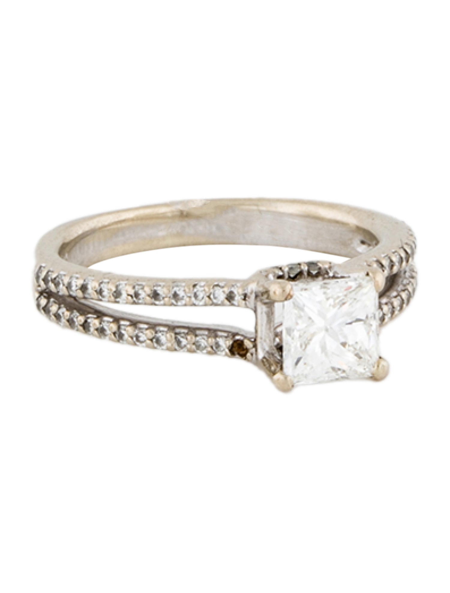 Engagement Ring 14K Diamond Pavé Solitaire