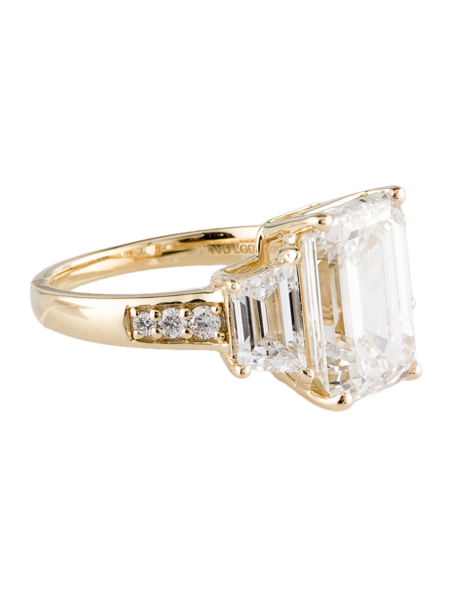 Engagement Ring 7.70ctw Lab-Grown Diamond