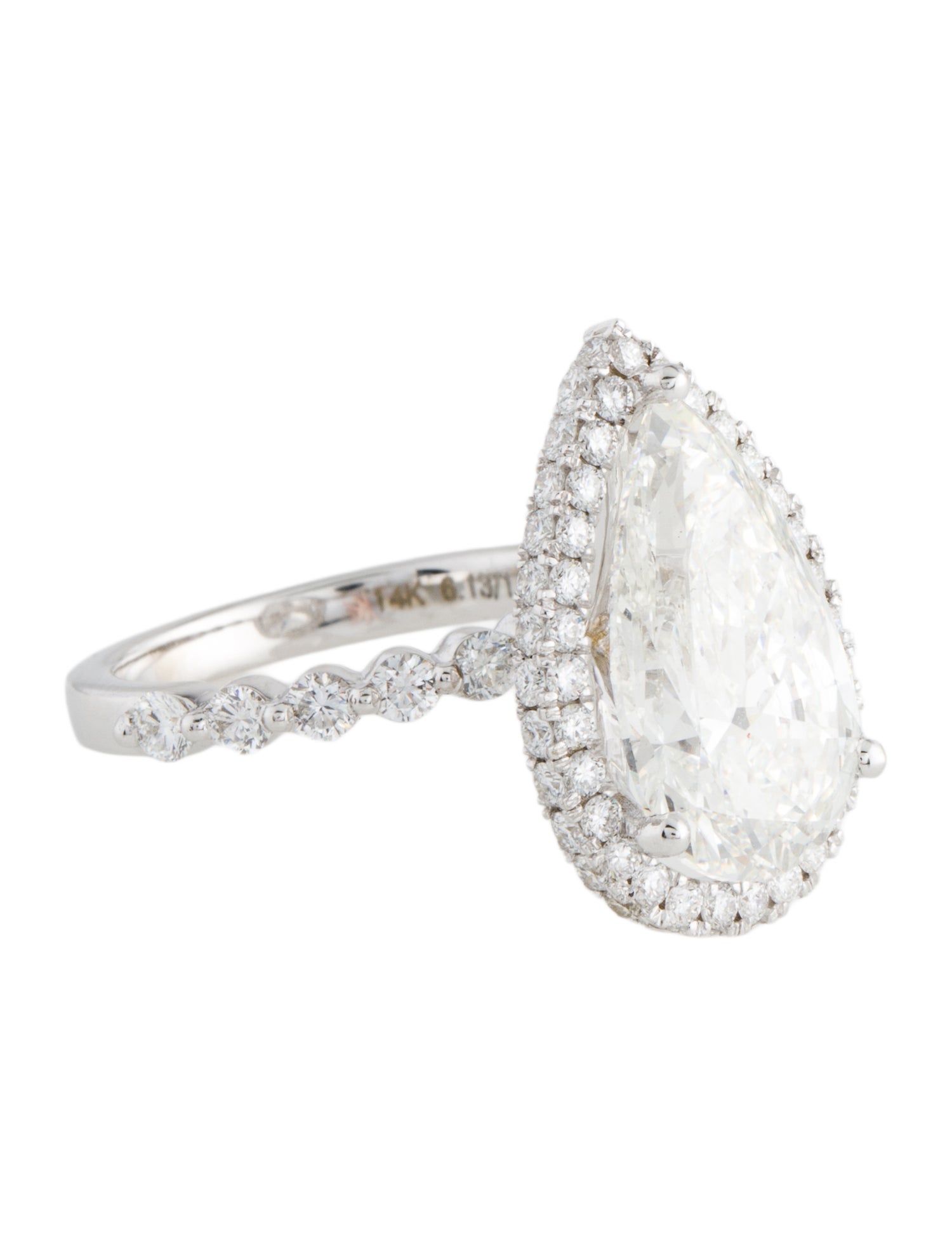 Engagement Ring 6.13ct Lab-Grown Diamond Halo