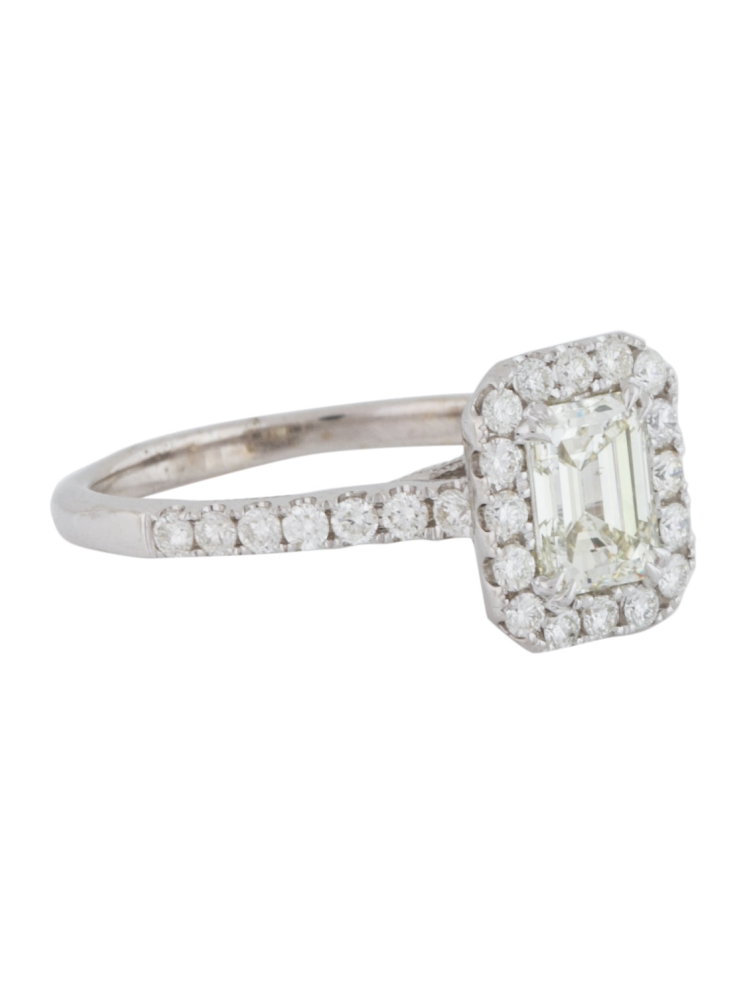 Engagement Ring 1.01ct Diamond Halo