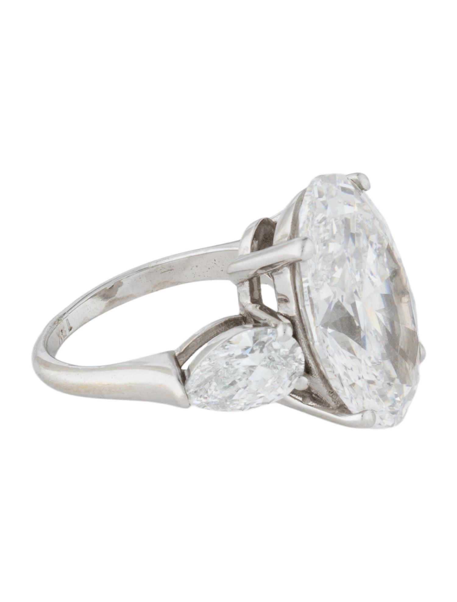 Engagement Ring 18K 14.63ctw Three-Stone Lab-Grown Diamond Enagagement Ring