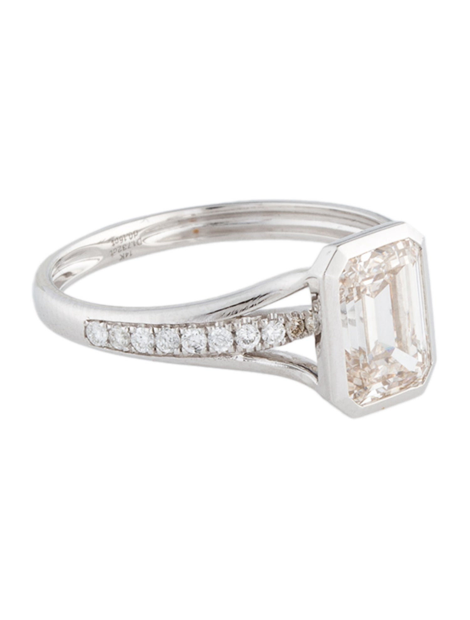 Engagement Ring 1.53ctw Lab-Grown Diamond Engagement Ring